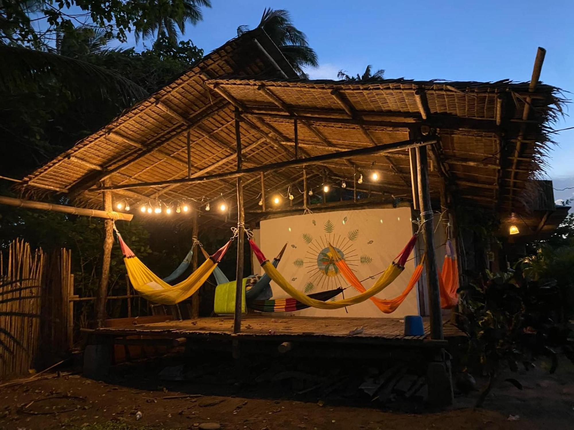 Amihan Beach Hostel San Vicente  Exteriör bild