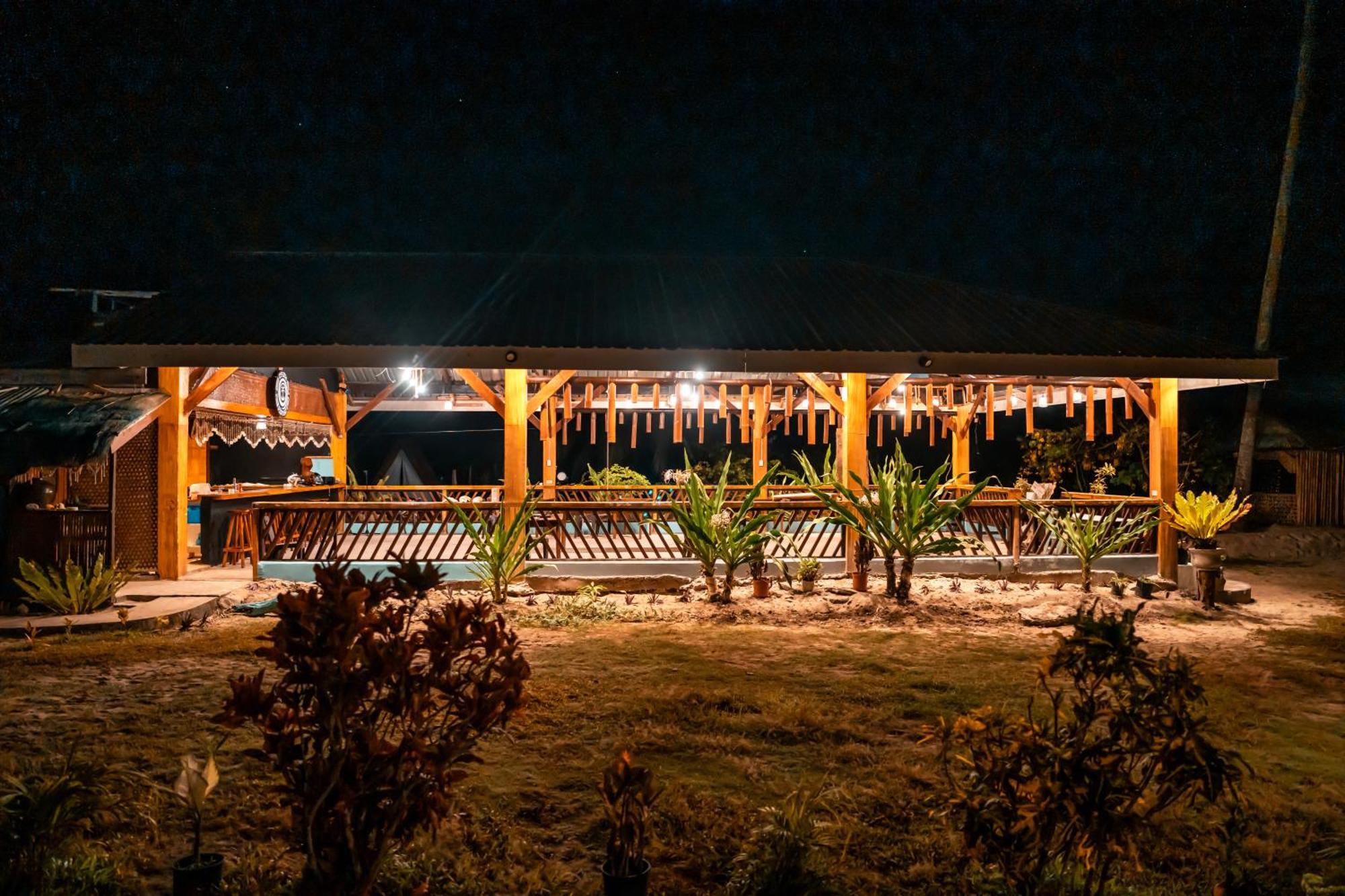 Amihan Beach Hostel San Vicente  Exteriör bild